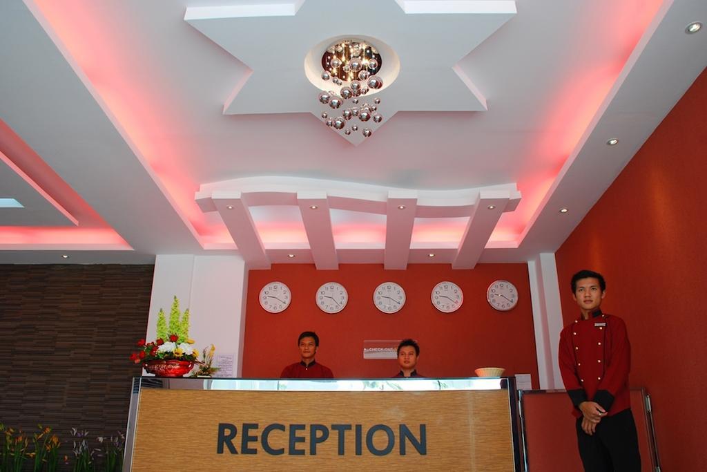 Hotel 72 Yangon Extérieur photo