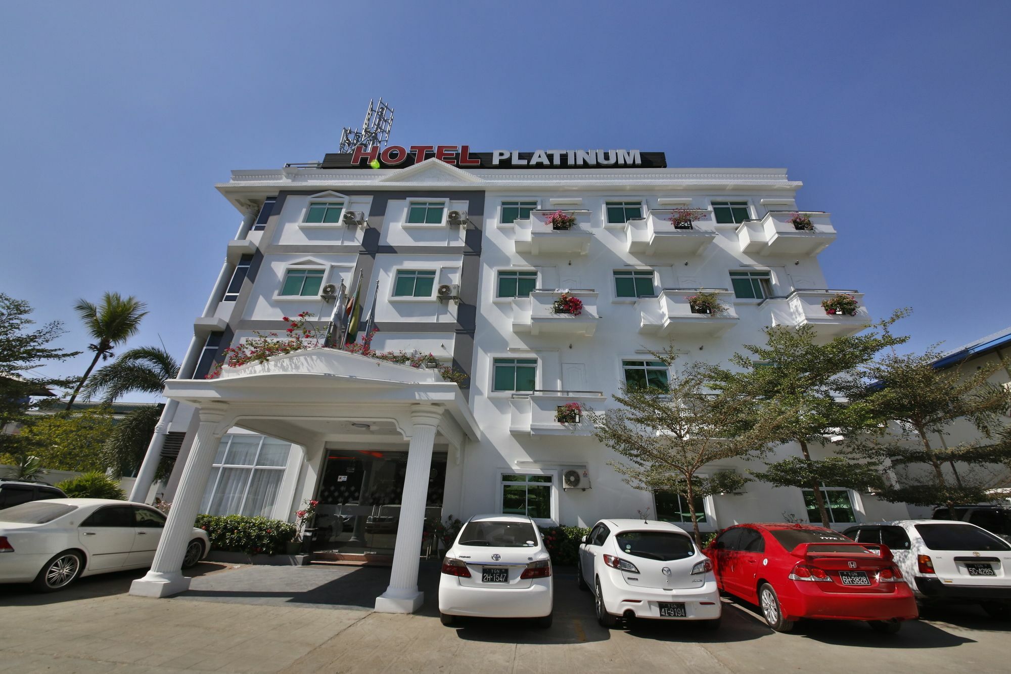 Hotel 72 Yangon Extérieur photo