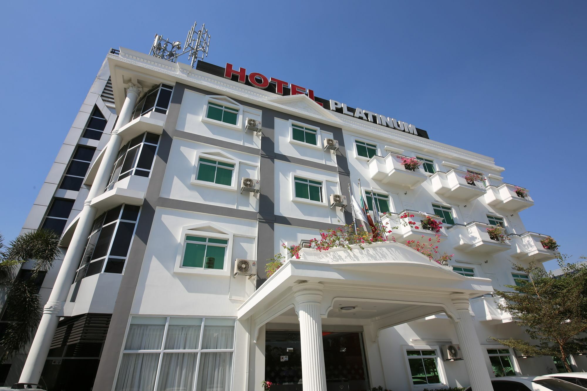 Hotel 72 Yangon Extérieur photo