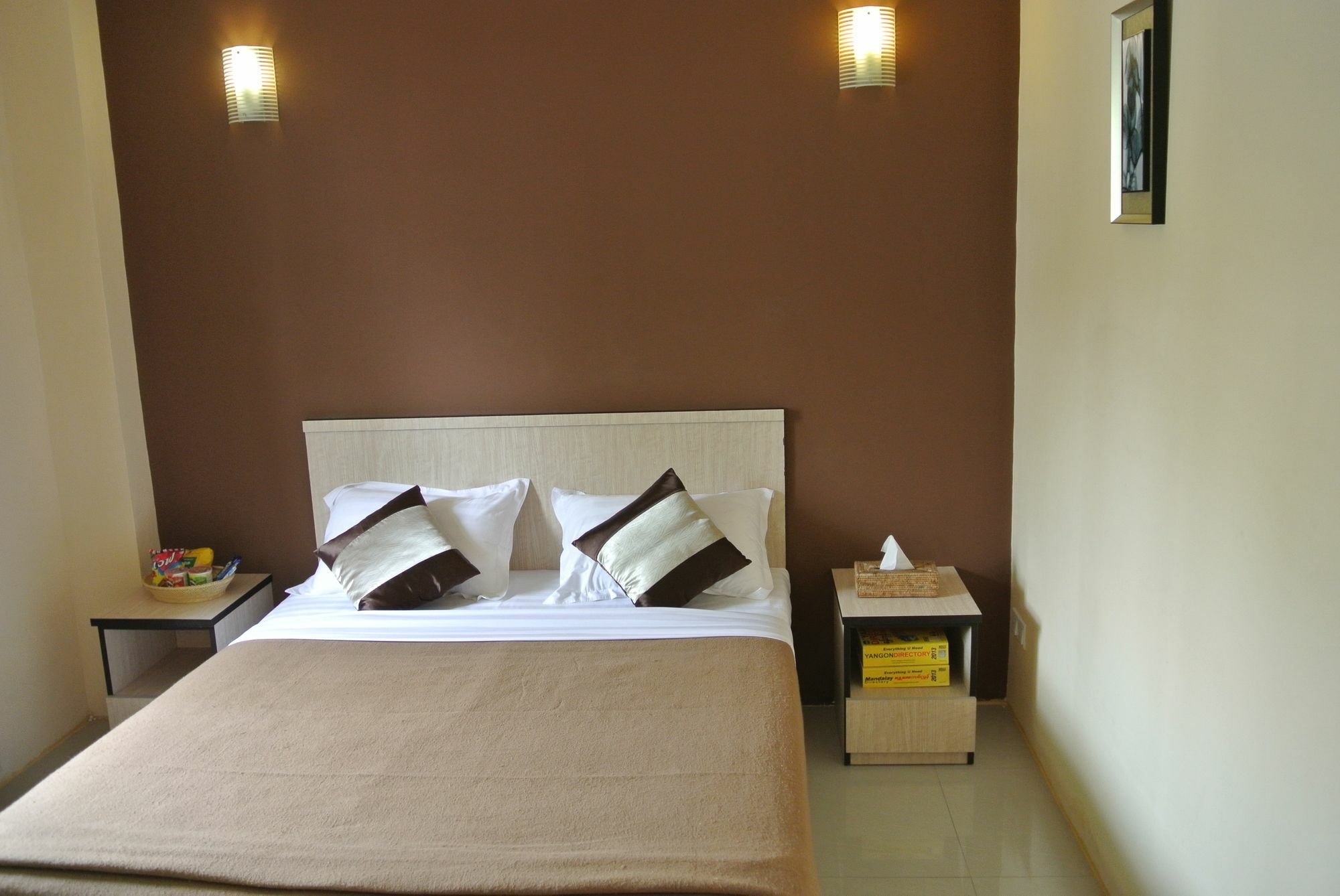Hotel 72 Yangon Extérieur photo
