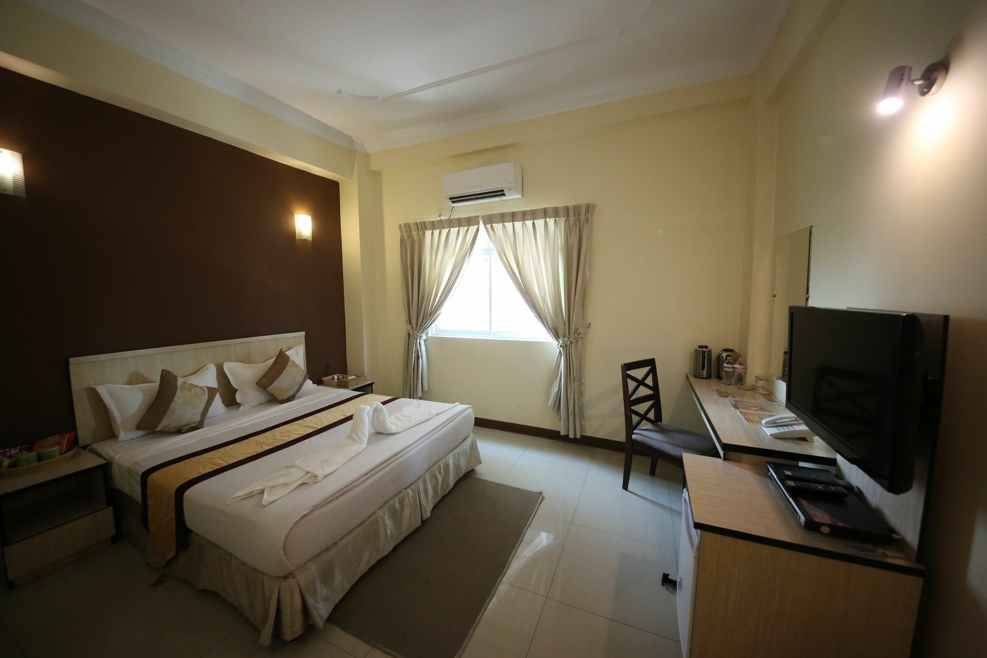 Hotel 72 Yangon Extérieur photo